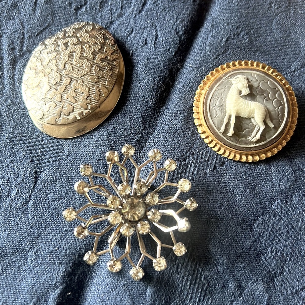 Brooches, Set of 3